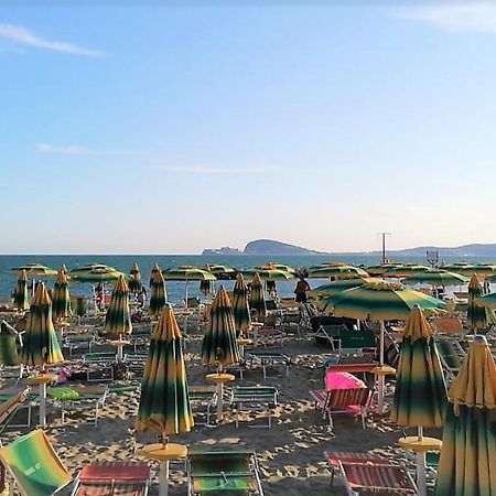 Guesthouse Holiday Formia Beach מראה חיצוני תמונה