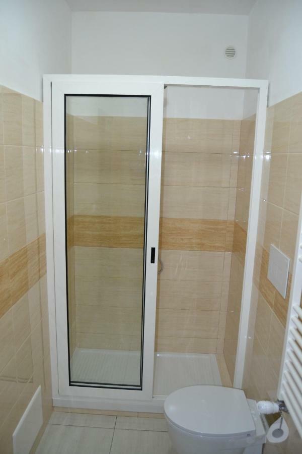 Guesthouse Holiday Formia Beach מראה חיצוני תמונה