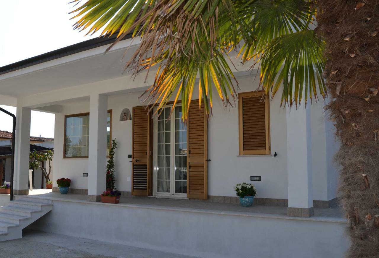 Guesthouse Holiday Formia Beach מראה חיצוני תמונה