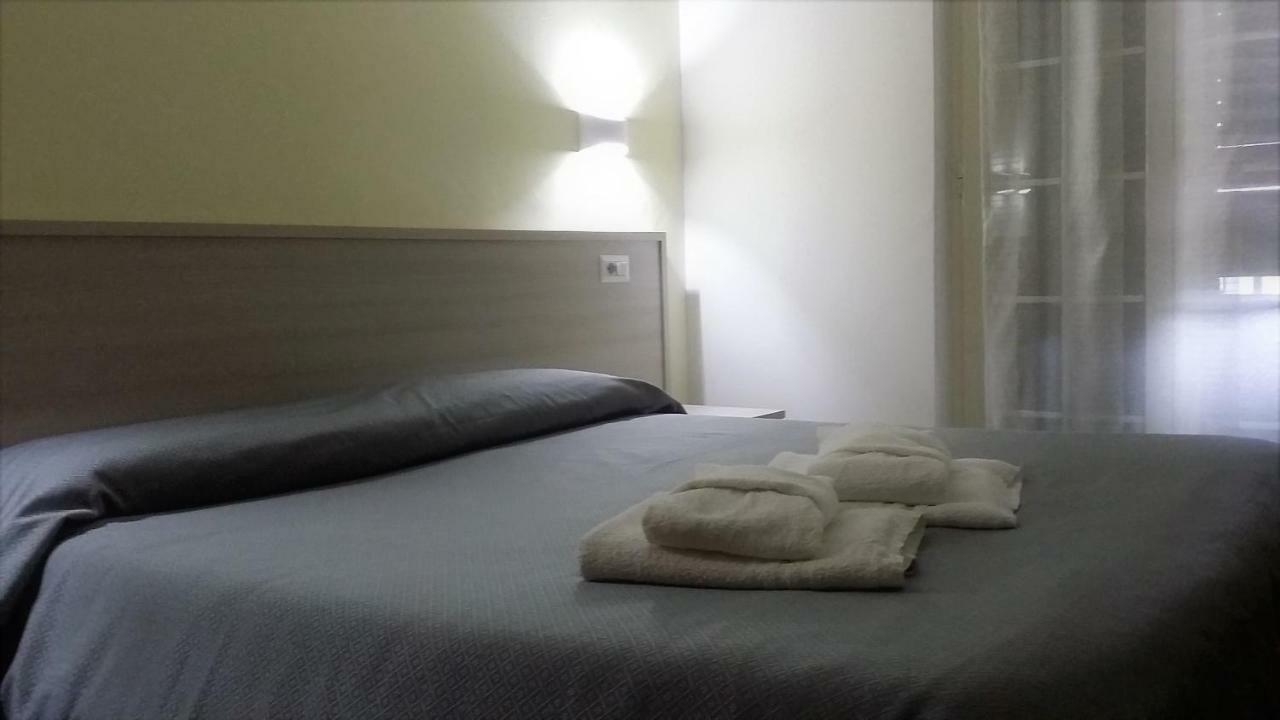 Guesthouse Holiday Formia Beach מראה חיצוני תמונה