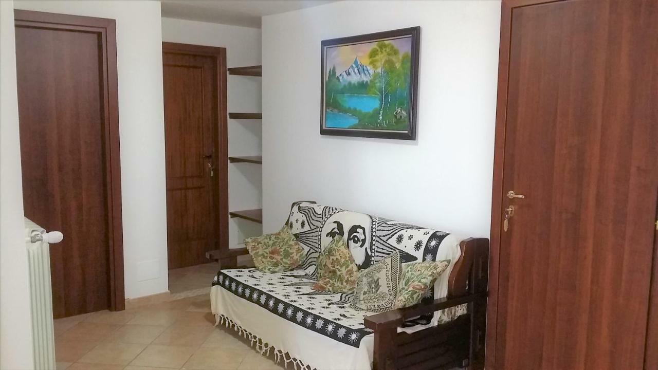 Guesthouse Holiday Formia Beach מראה חיצוני תמונה